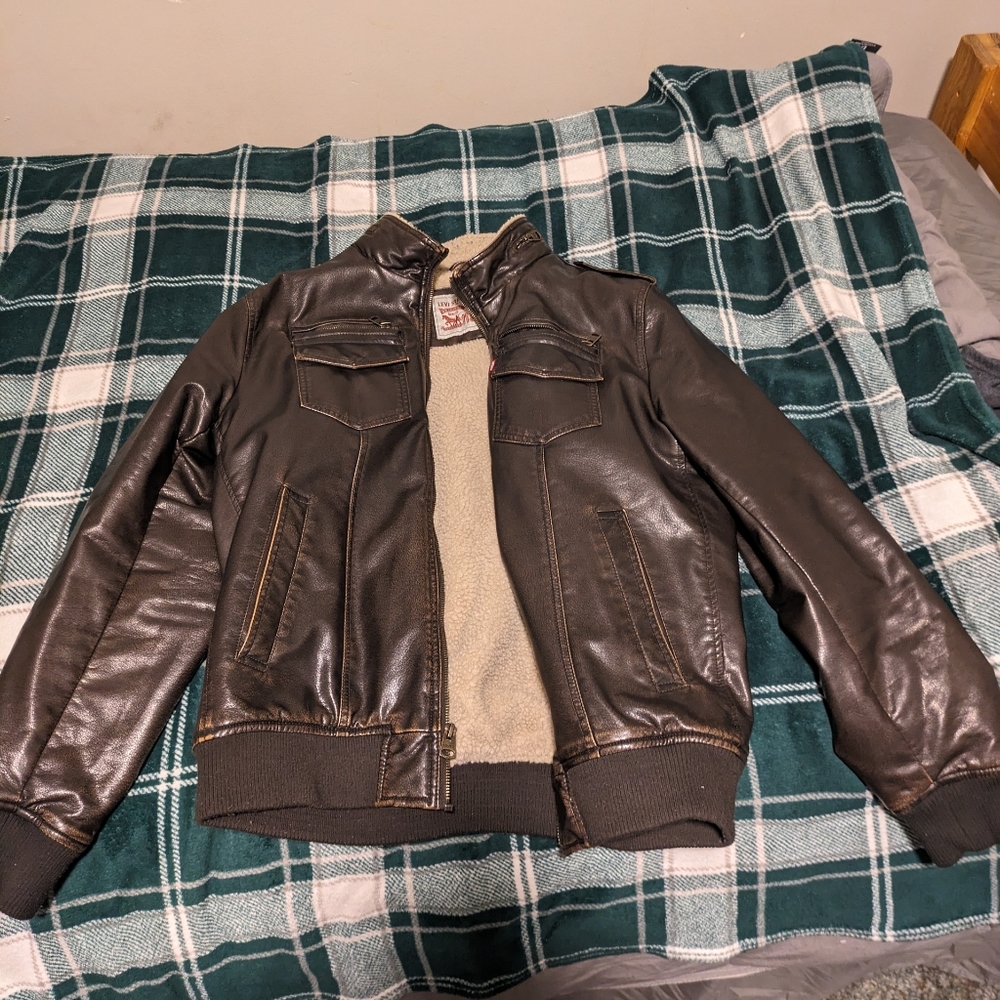 BNWOT men's Levi's leather jacket size L